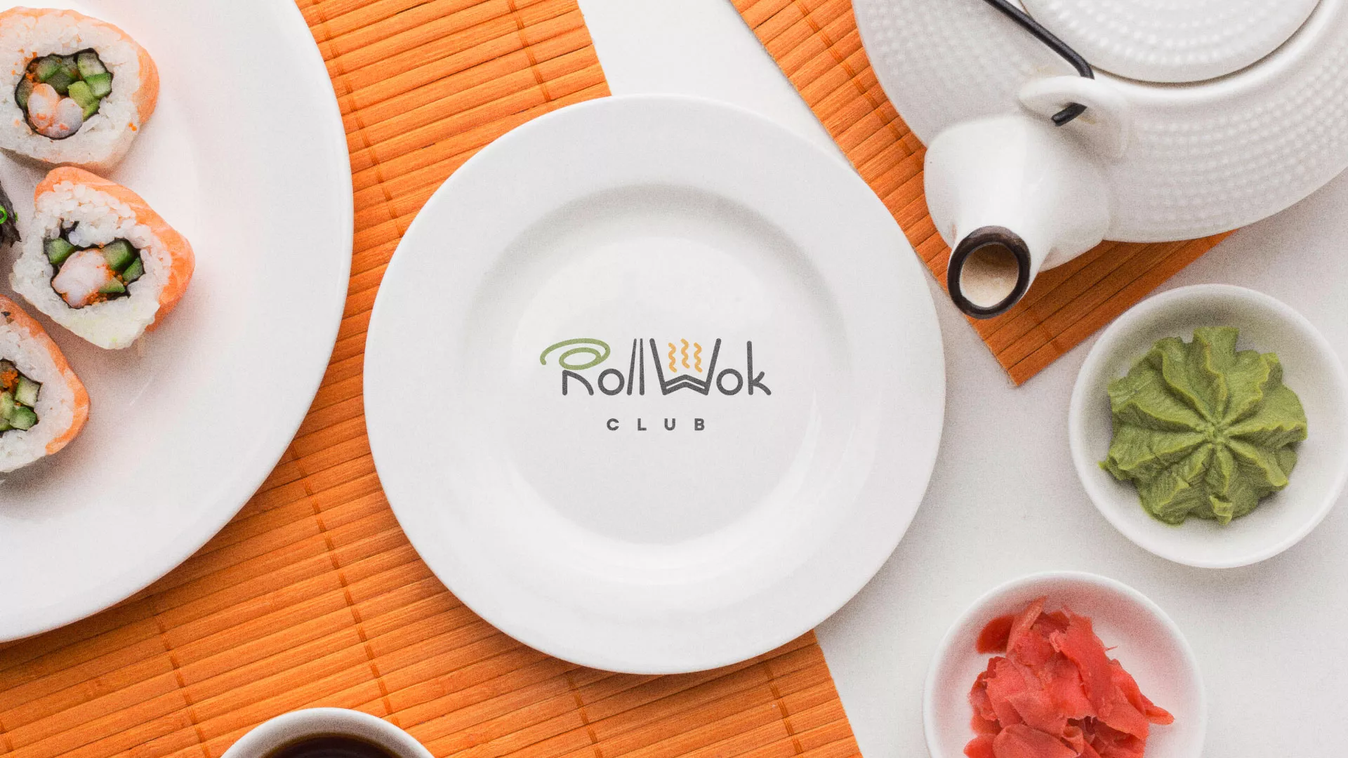 Разработка логотипа и фирменного стиля суши-бара «Roll Wok Club» в Сусумане